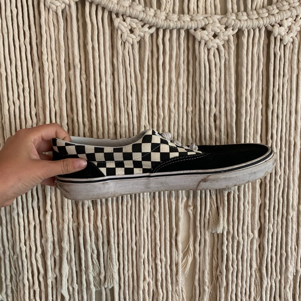 Men’s checkered Era’s